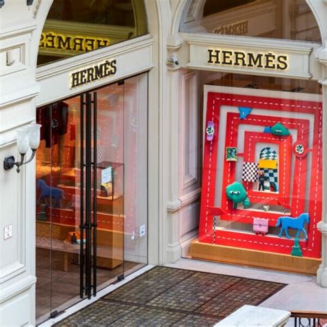 how much do hermes sales associates make|Hermes employee benefits.